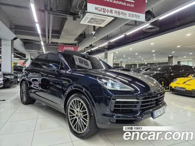 Porsche Cayenne 2023 — фото 2