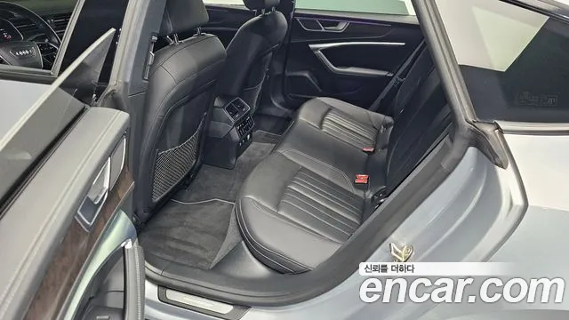 Audi A7 2020 — фото 12