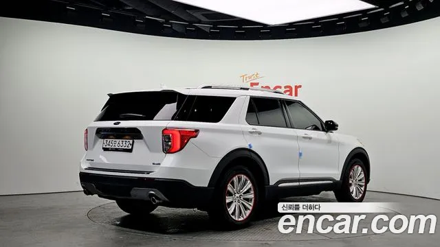 Ford Explorer 2020 — фото 2