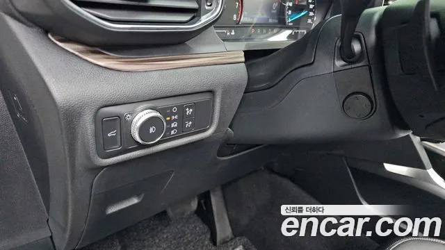 Ford Explorer 2020 — фото 13
