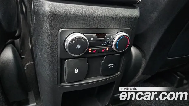 Ford Explorer 2020 — фото 19
