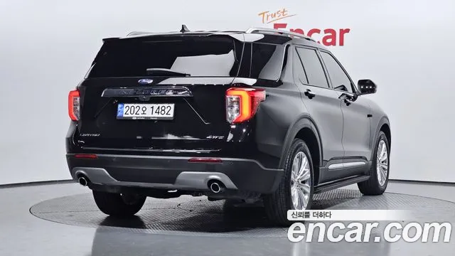 Ford Explorer 2022 — фото 2
