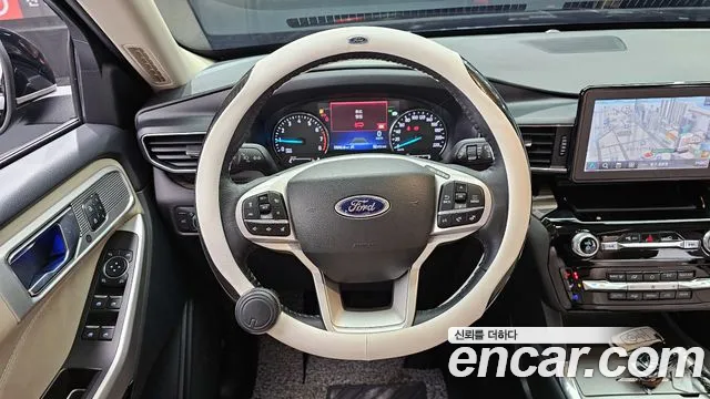 Ford Explorer 2022 — фото 13