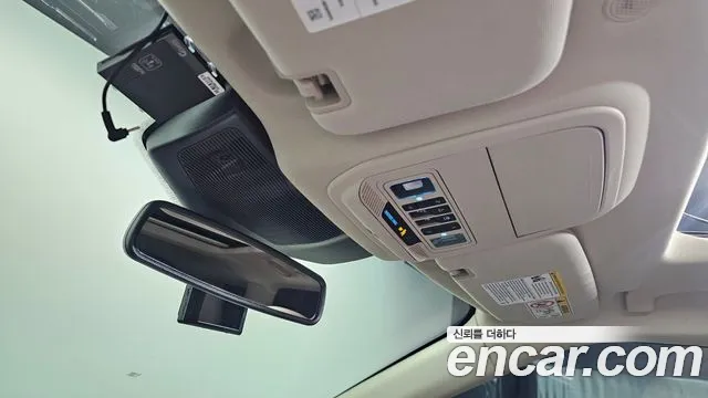 Ford Explorer 2022 — фото 14