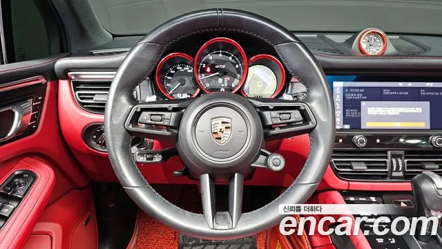 Porsche Macan 2024 — фото 15