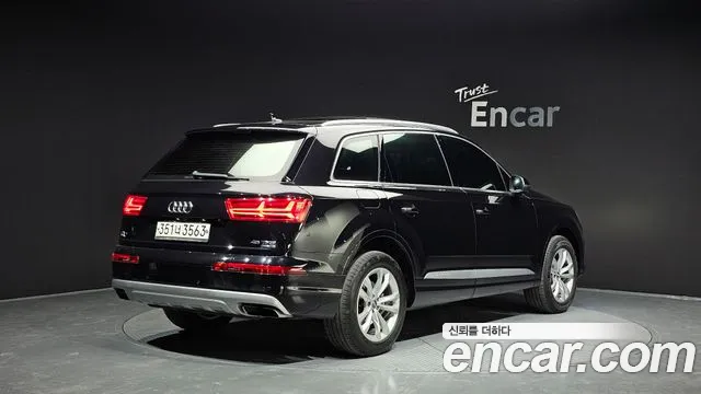 Audi Q7 2019 — фото 2