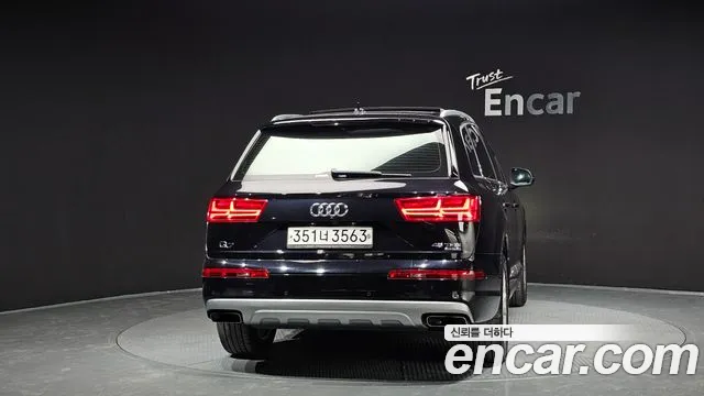 Audi Q7 2019 — фото 4