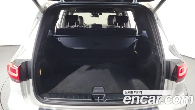 Mercedes-Benz GLB-Class 2021 — фото 20
