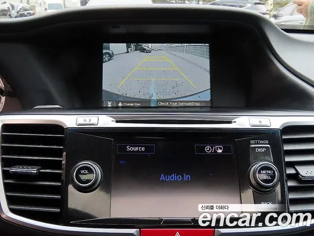 Honda Accord 2015 — фото 15