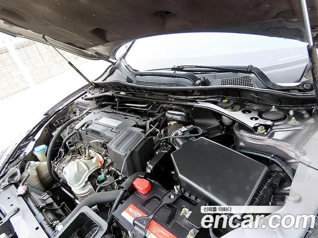 Honda Accord 2015 — фото 18