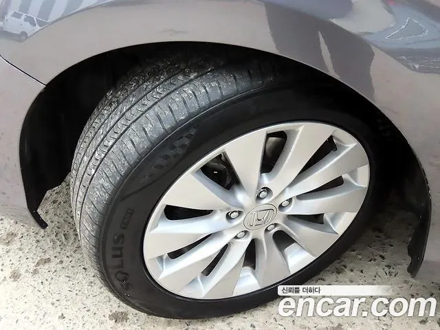 Honda Accord 2015 — фото 19