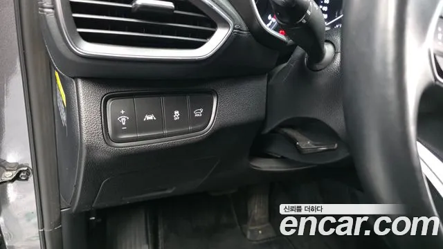 Hyundai Santafe 2019 — фото 16