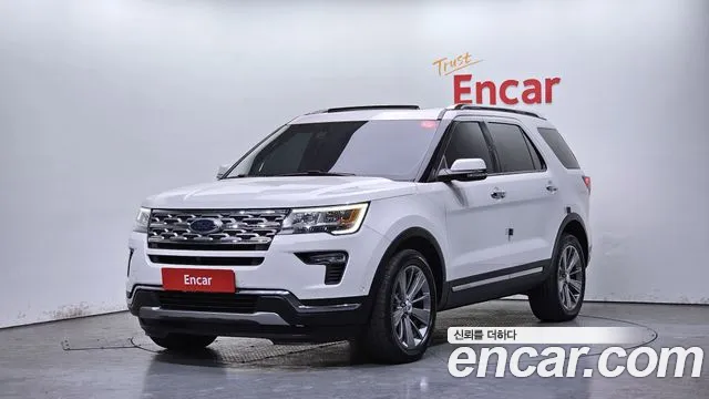 Ford Explorer 2018 — фото 1