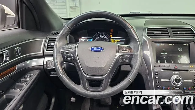 Ford Explorer 2018 — фото 13