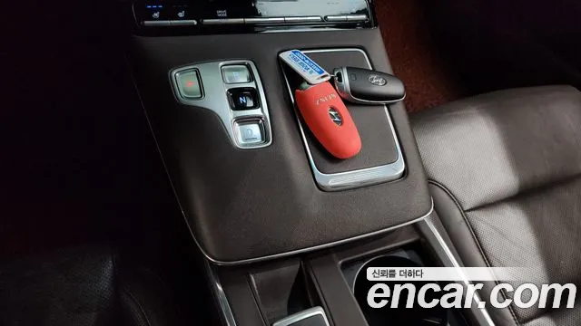 Hyundai Grandeur 2020 — фото 9