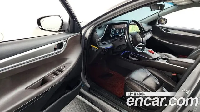 Hyundai Grandeur 2020 — фото 10