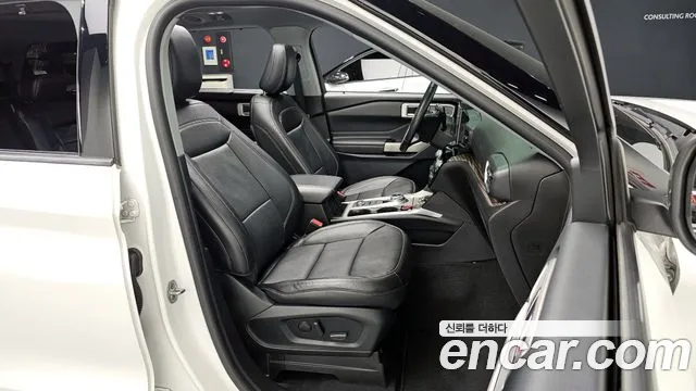 Ford Explorer 2022 — фото 10