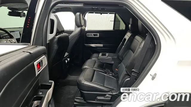 Ford Explorer 2022 — фото 12