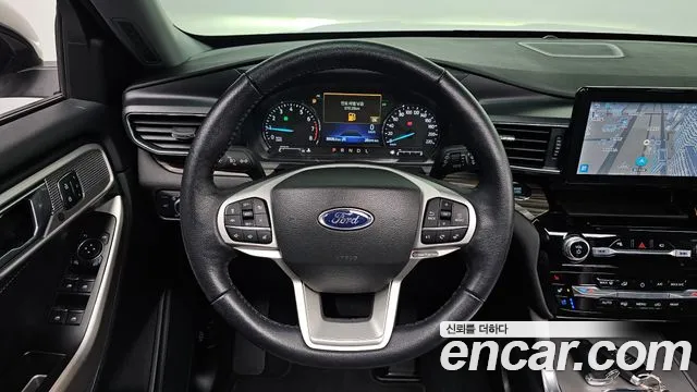 Ford Explorer 2022 — фото 13