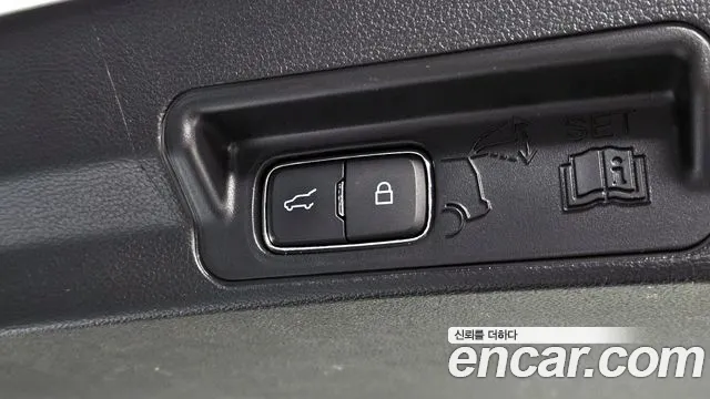 Ford Explorer 2022 — фото 18