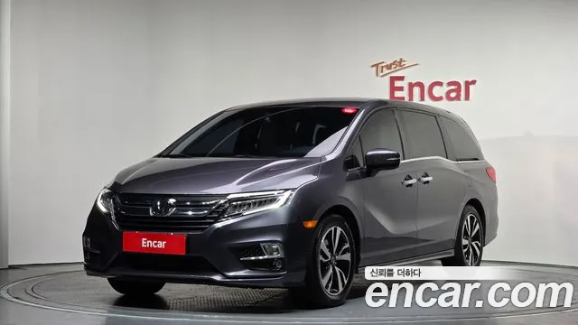 Honda Odyssey 2019 — фото 1