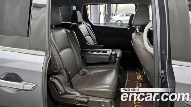 Honda Odyssey 2019 — фото 12