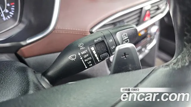 Hyundai Santafe 2019 — фото 19