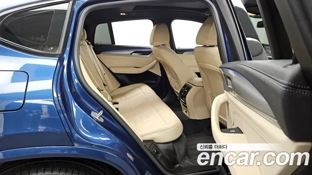 BMW X4 2021 — фото 12