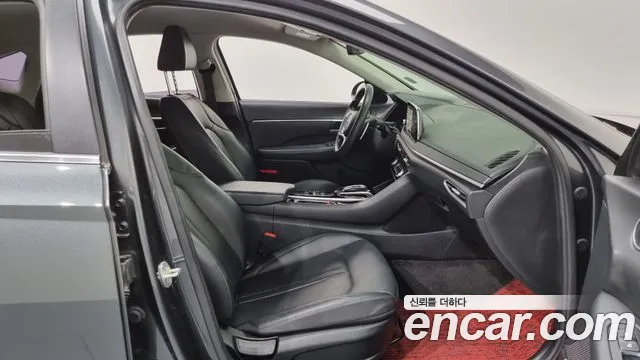 Hyundai Sonata 2020 — фото 10