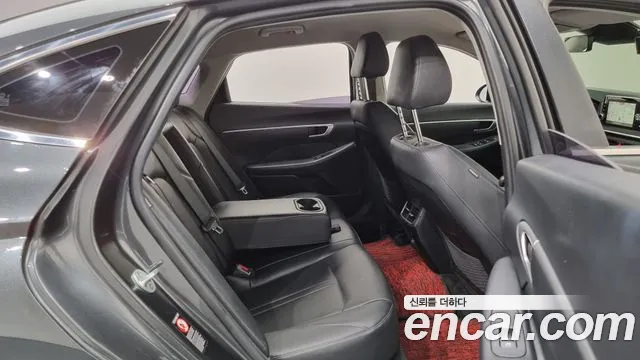 Hyundai Sonata 2020 — фото 12
