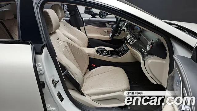 Mercedes-Benz CLS-Class 2019 — фото 10
