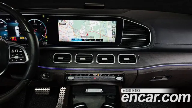 Mercedes-Benz GLS-Class 2022 — фото 13