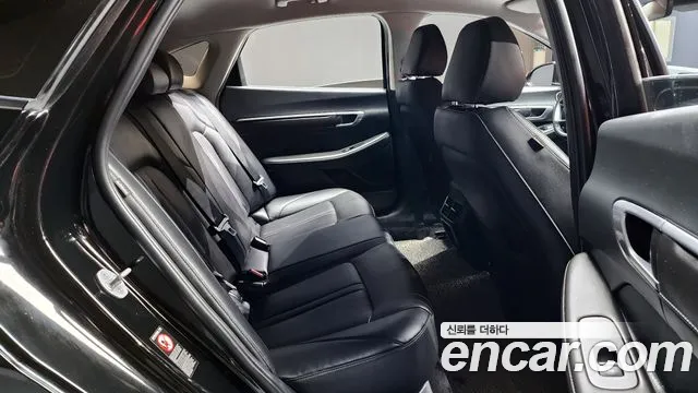Hyundai Sonata 2022 — фото 13