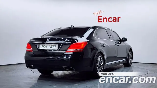 Hyundai Equus 2014 — фото 2