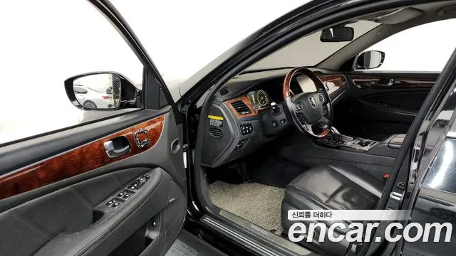 Hyundai Equus 2014 — фото 10