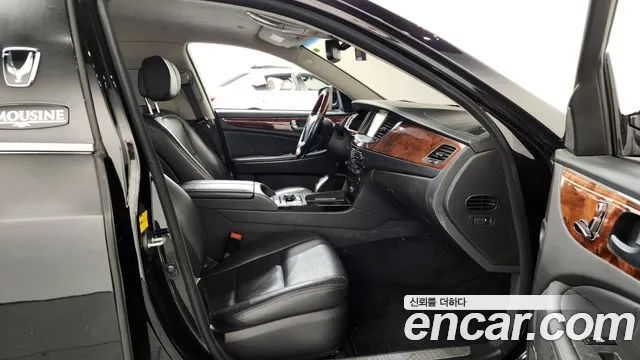Hyundai Equus 2014 — фото 11