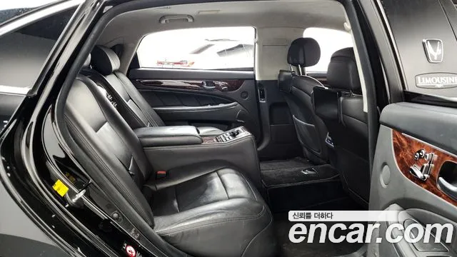 Hyundai Equus 2014 — фото 12