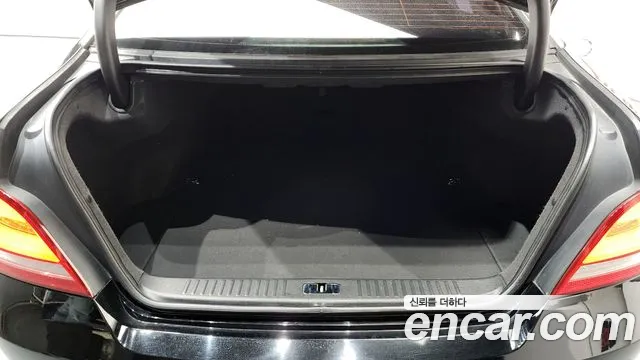 Hyundai Equus 2014 — фото 20