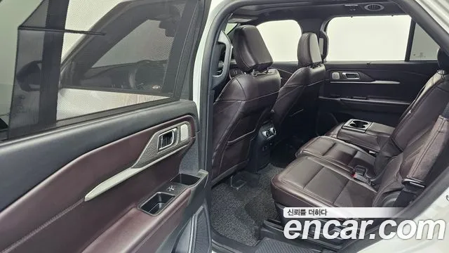 Ford Explorer 2025 — фото 11