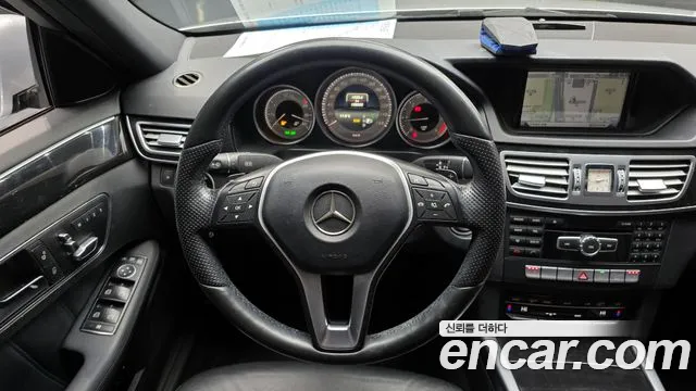 Mercedes-Benz E-Class 2014 — фото 13