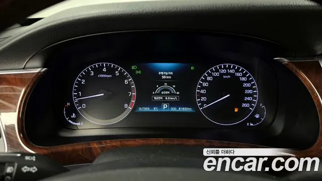 Hyundai Equus 2015 — фото 8