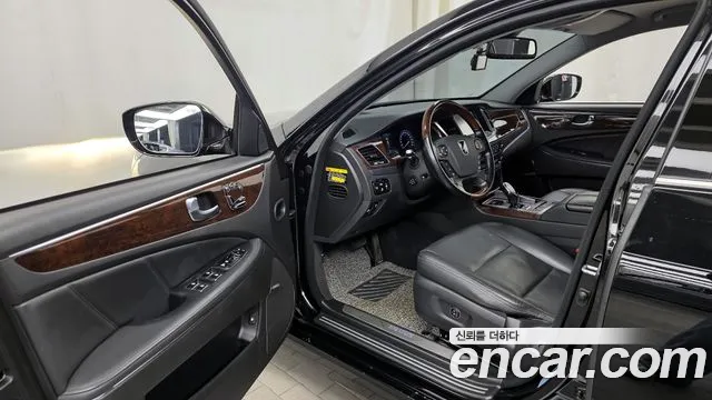 Hyundai Equus 2015 — фото 10