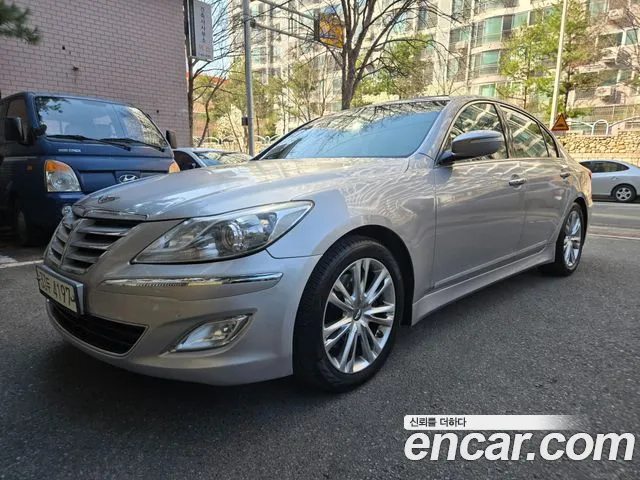 Hyundai Genesis 2013 — фото 1
