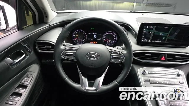 Hyundai Santafe 2023 — фото 13