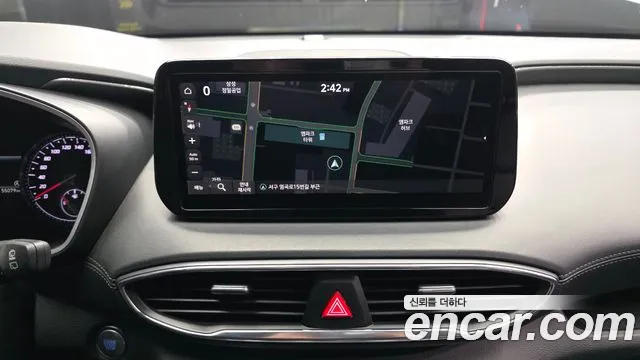 Hyundai Santafe 2023 — фото 14