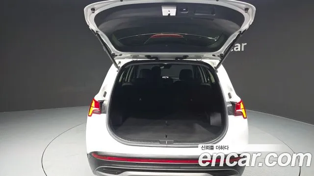 Hyundai Santafe 2023 — фото 20
