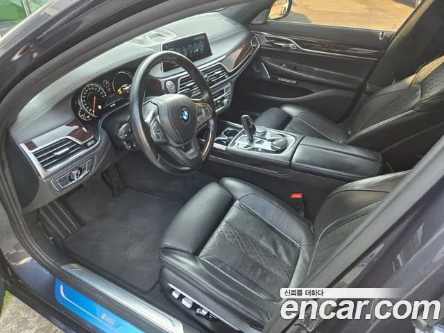 BMW 7-Series 2016 — фото 10