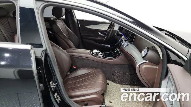 Mercedes-Benz CLS-Class 2019 — фото 11