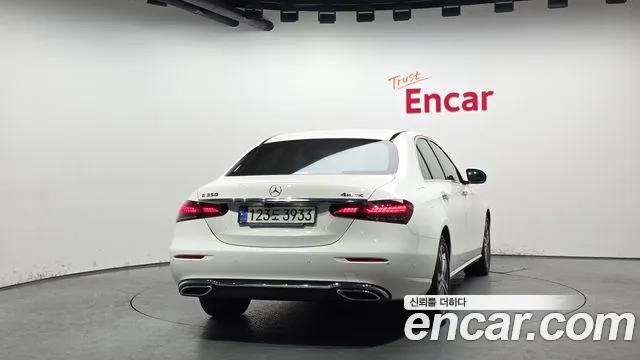 Mercedes-Benz E-Class 2021 — фото 4