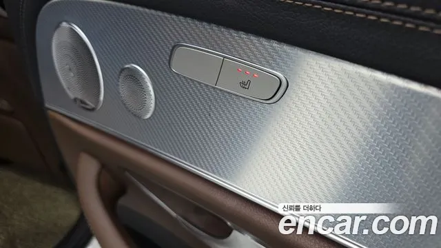 Mercedes-Benz E-Class 2021 — фото 19
